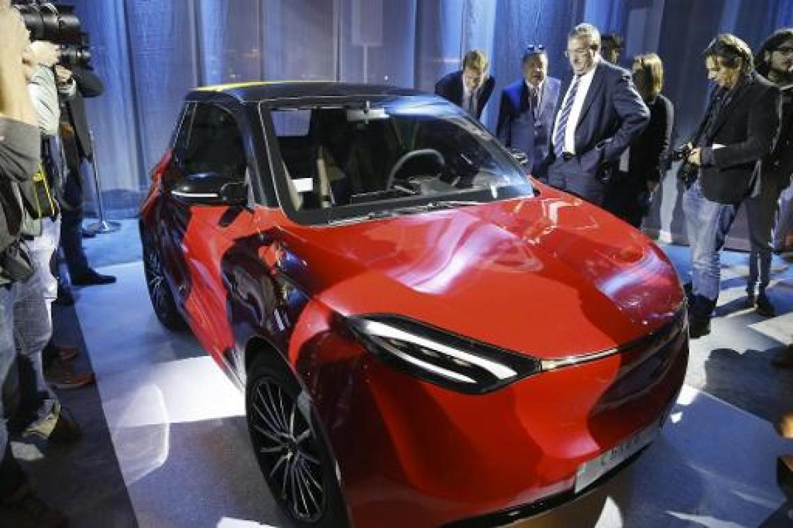 Chinese elektrische wagen rolt in 2021 van de band in Charleroi