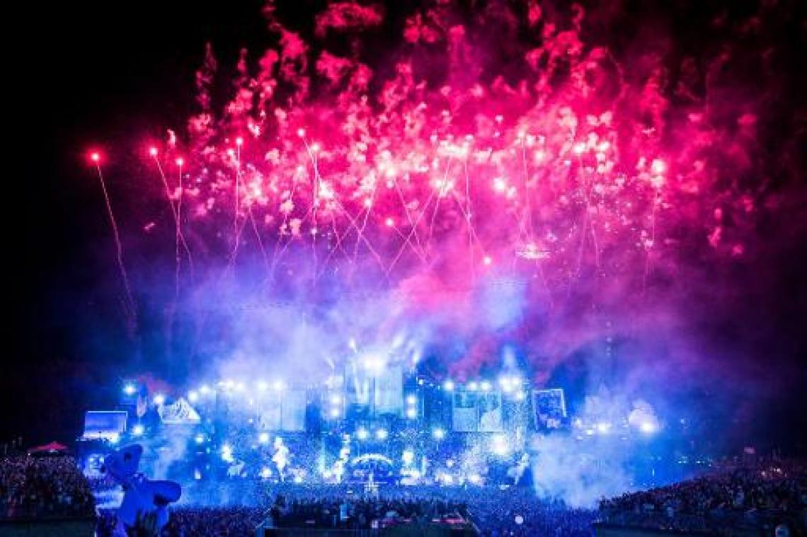 Politie betrapt 24 drugsdealers tijdens eerste festivalweekend Tomorrowland