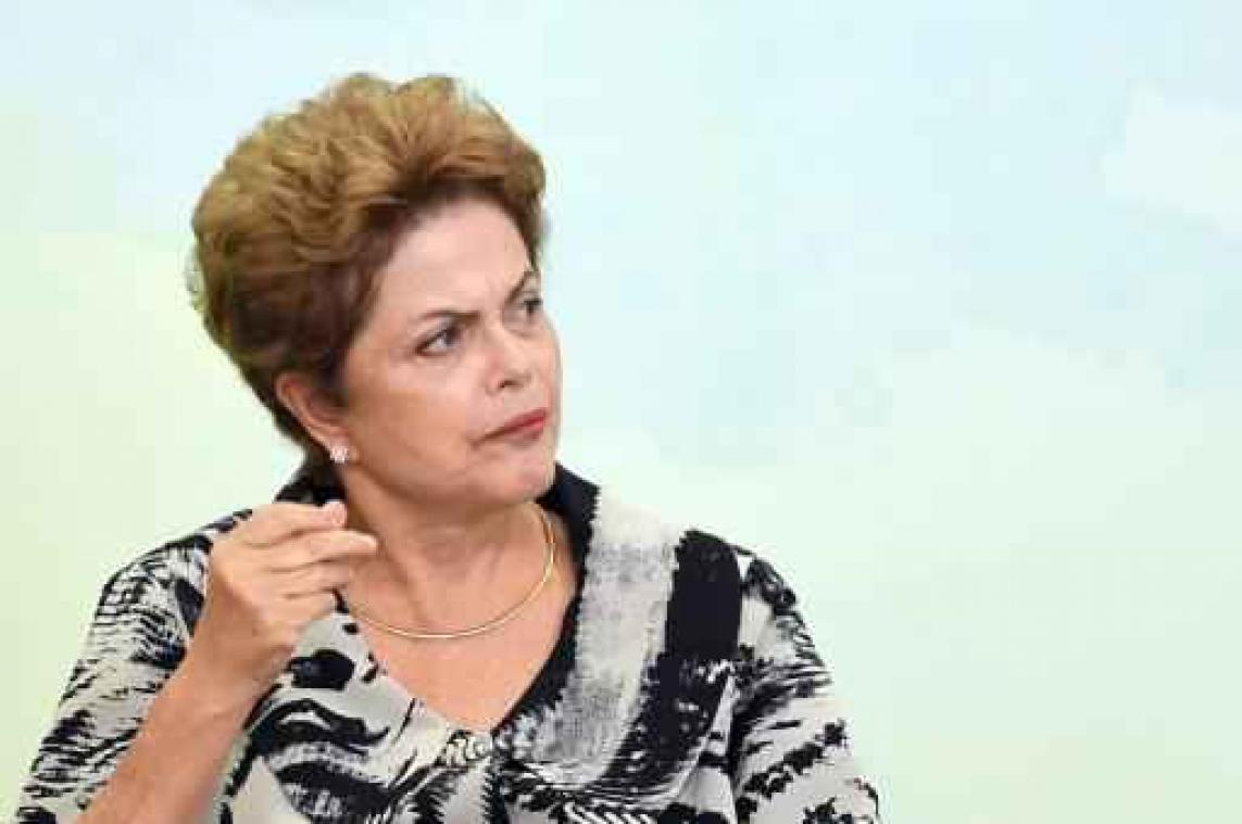 Dilma Rousseff stap dichter bij afzetting na stemming in commissie