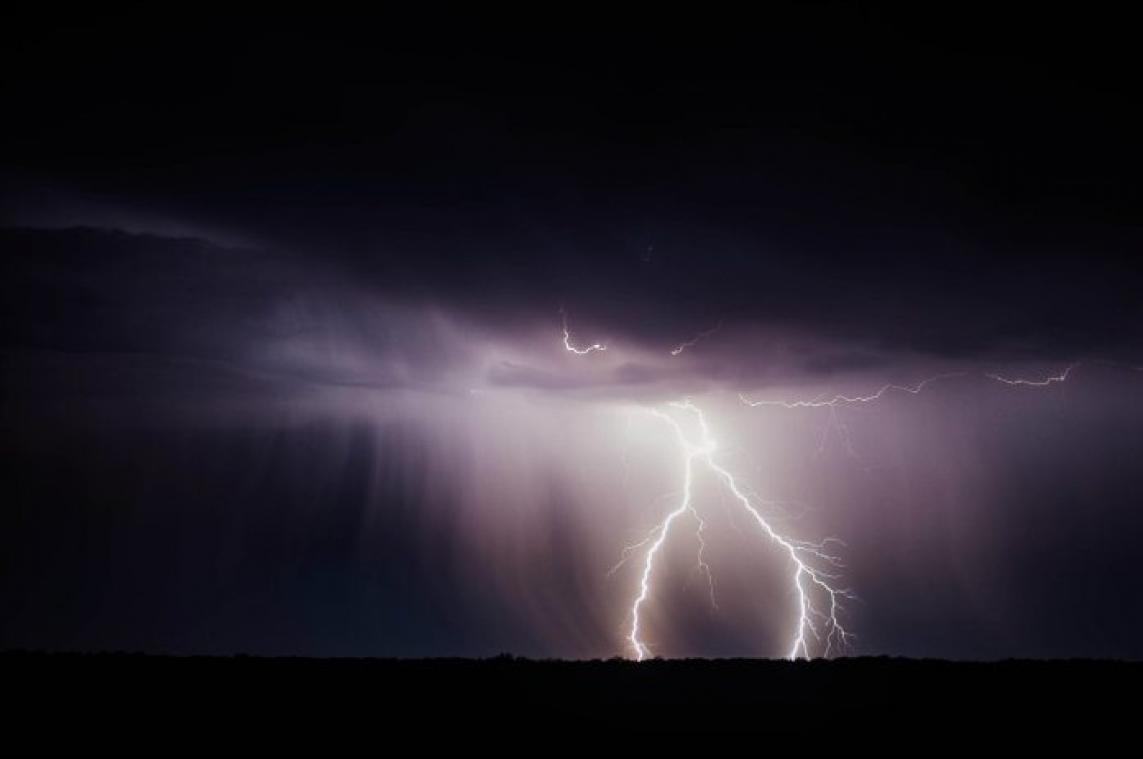Maxima klimmen tot 40 graden, donderdagnamiddag kans op lokaal onweer