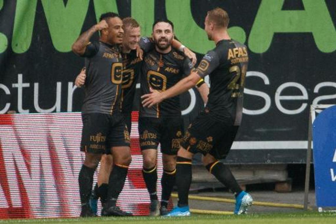 Jupiler Pro League - KV Mechelen wint bij terugkeer in Zulte Waregem, Moeskroen opent met zege bij STVV