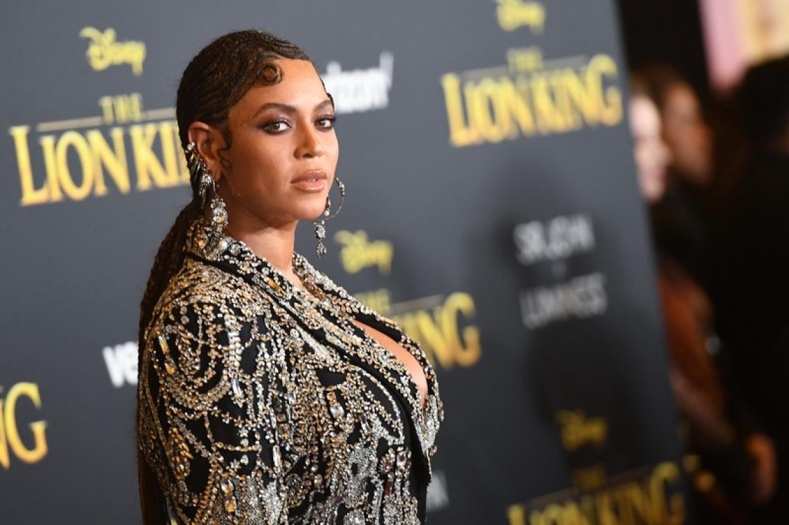 Beyoncé werd afgezonderd op de set van 'The Lion King': "Ze hebben haar zelfs op de groepsfoto gephotoshopt"