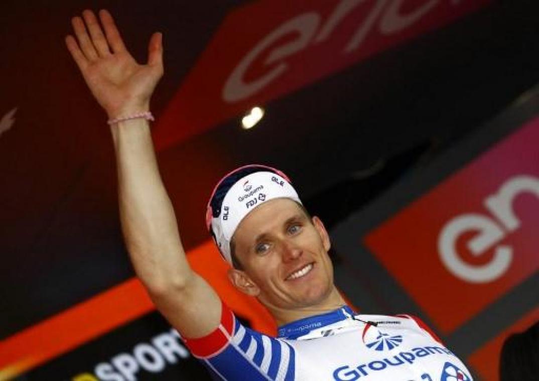 Arnaud Démare sprint naar zege in vierde etappe