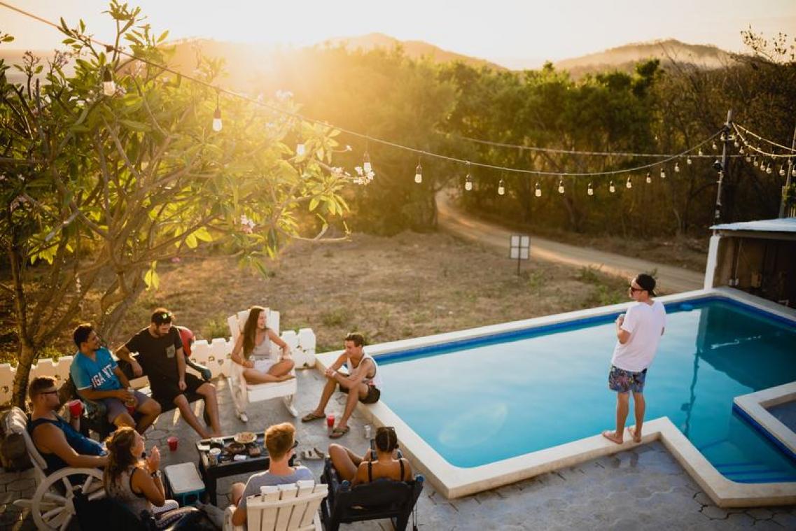 Trend gespot: ga samen met je echtgenoot en vrienden op 'buddymoon'