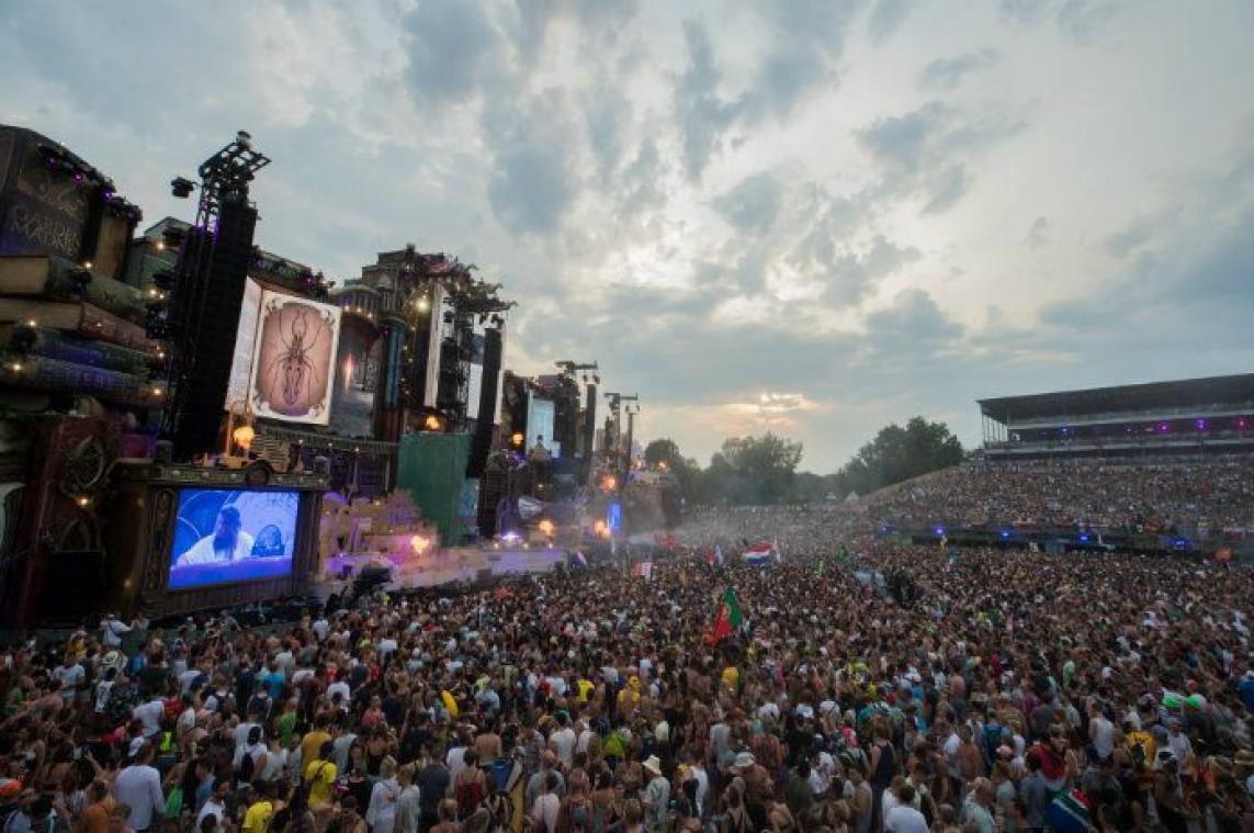 Organisatie Tomorrowland onderzoekt mogelijk dealende crewleden