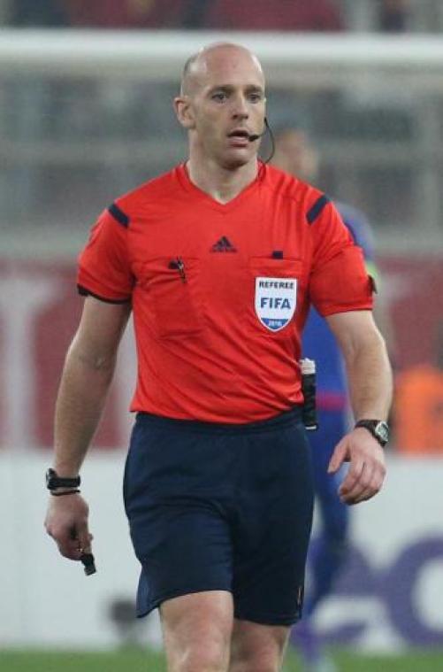 Europa League - Duel Craiova-Honved kent tumultueus slot, ref geraakt door projectiel