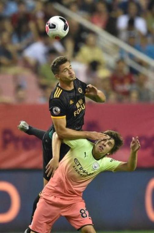 Europa League - Leander Dendoncker met Wolverhampton vlotjes naar derde voorronde