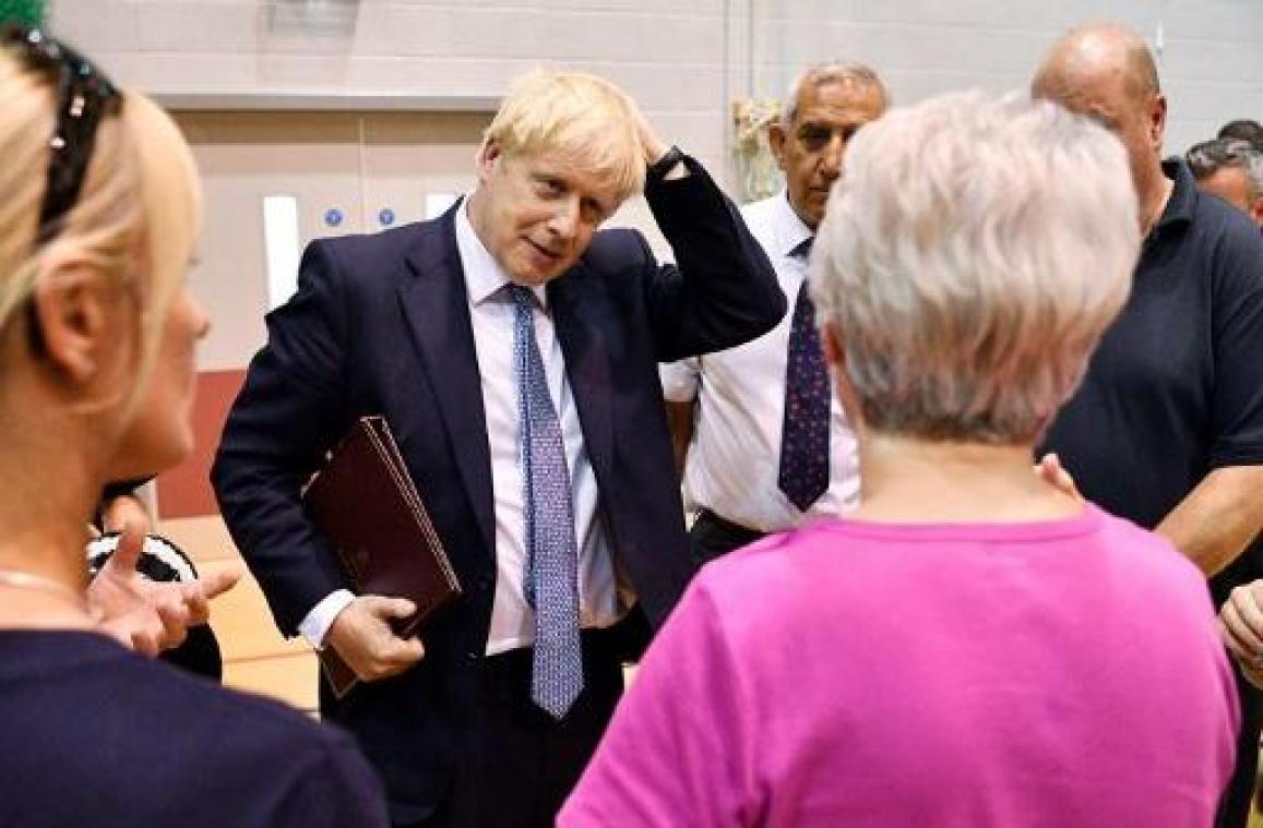 Johnson belooft meer geld voor gezondheidszorg