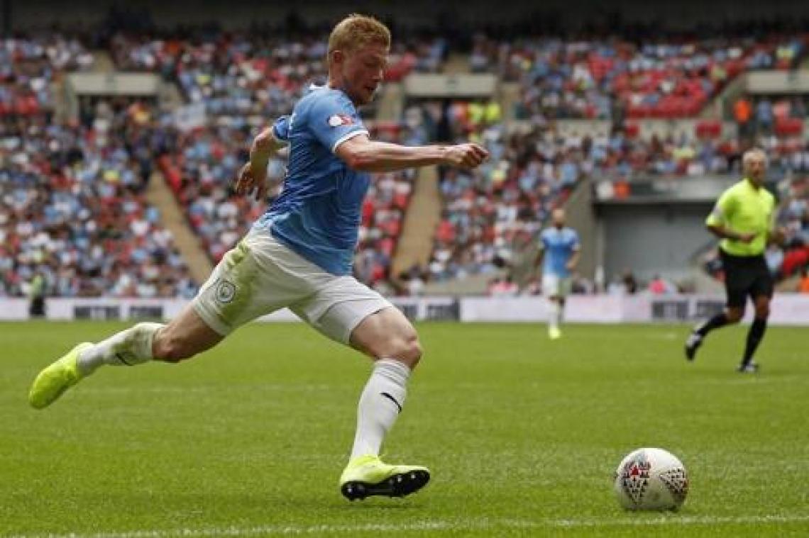 Belgen in het buitenland - De Bruyne steekt met City Community Shield op zak tegen Liverpool van Origi