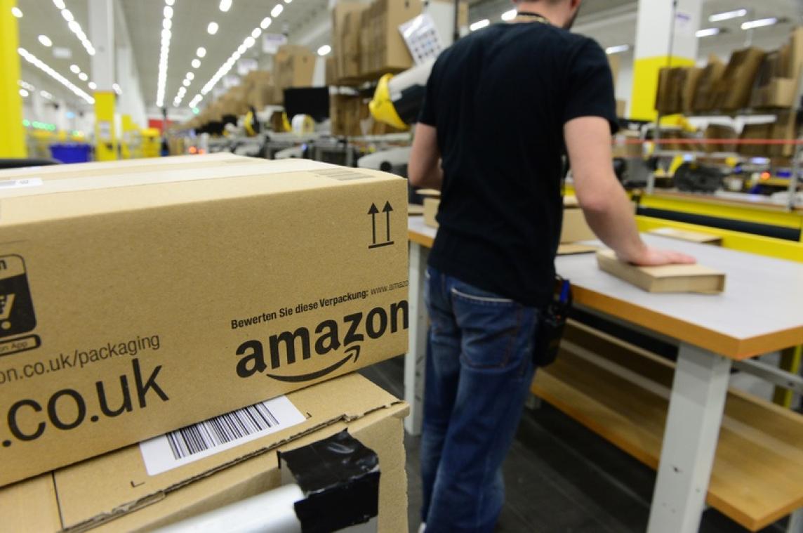 BIZAR. Jongeman licht Amazon voor 330.000 euro op met ingenieuze truc