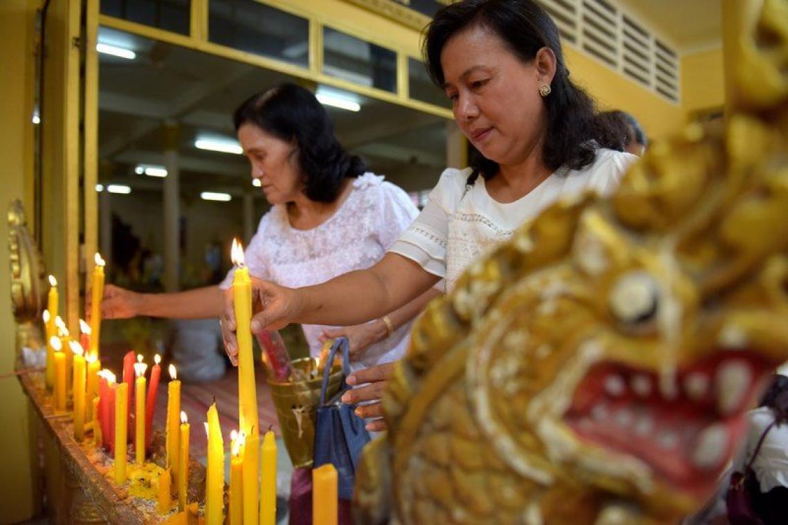 Wereldrecordhouder Cambodja zet mes in aantal feestdagen: van 28 naar 22