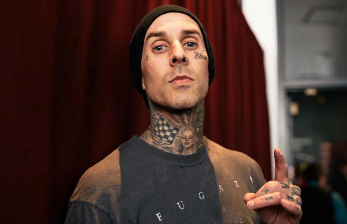 Blink 182-lid razend op man die zijn dochter benaderde: "Ze is nog maar dertien, viespeuk!"