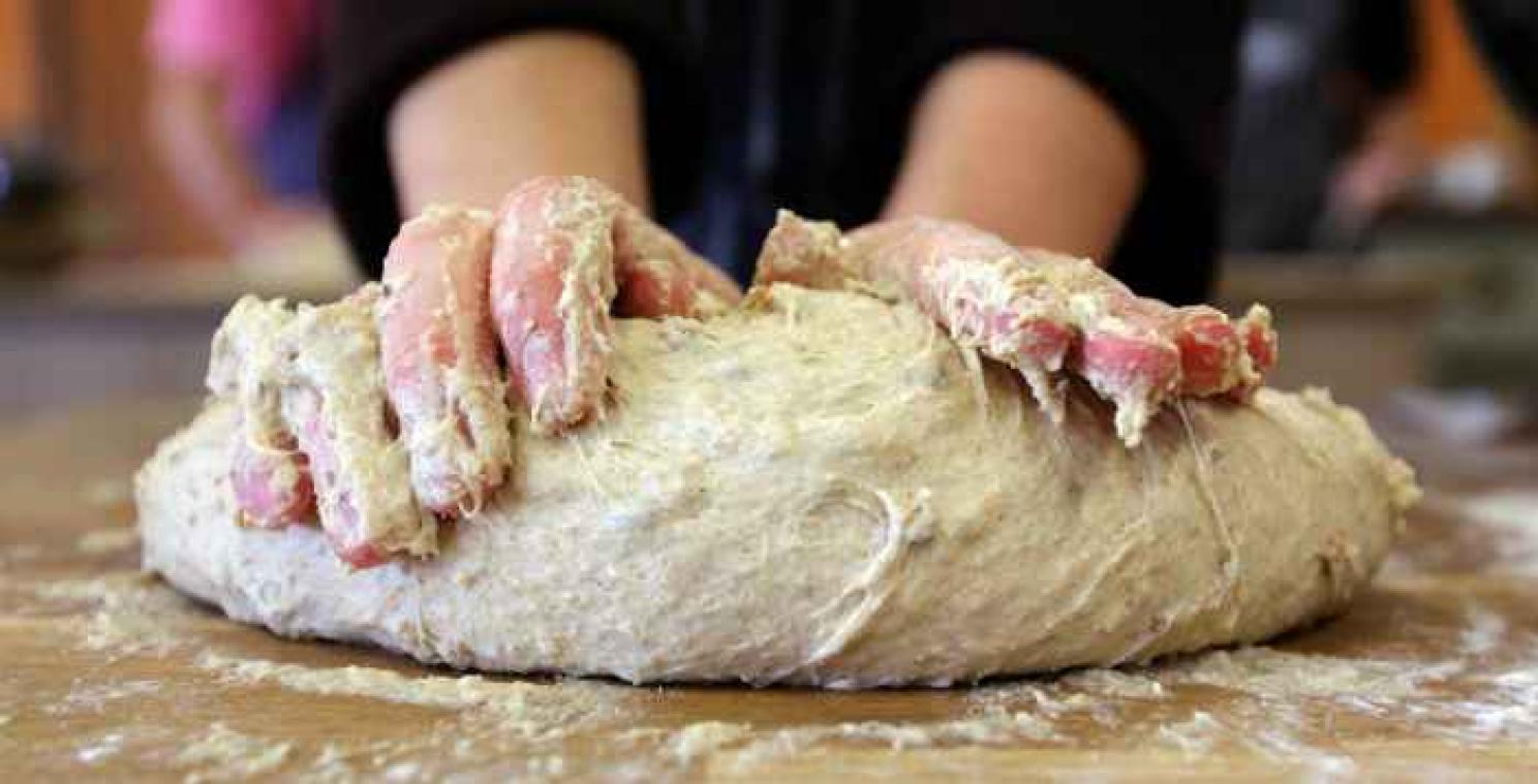 Bakker saboteert broodautomaat met condooms