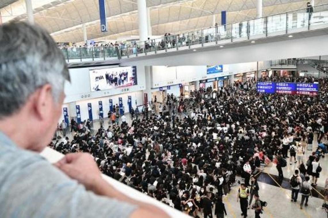 Betogers protesteren op luchthaven Hongkong