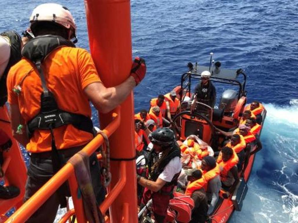 Ocean Viking redt meer dan 80 vluchtelingen voor kust van Libië