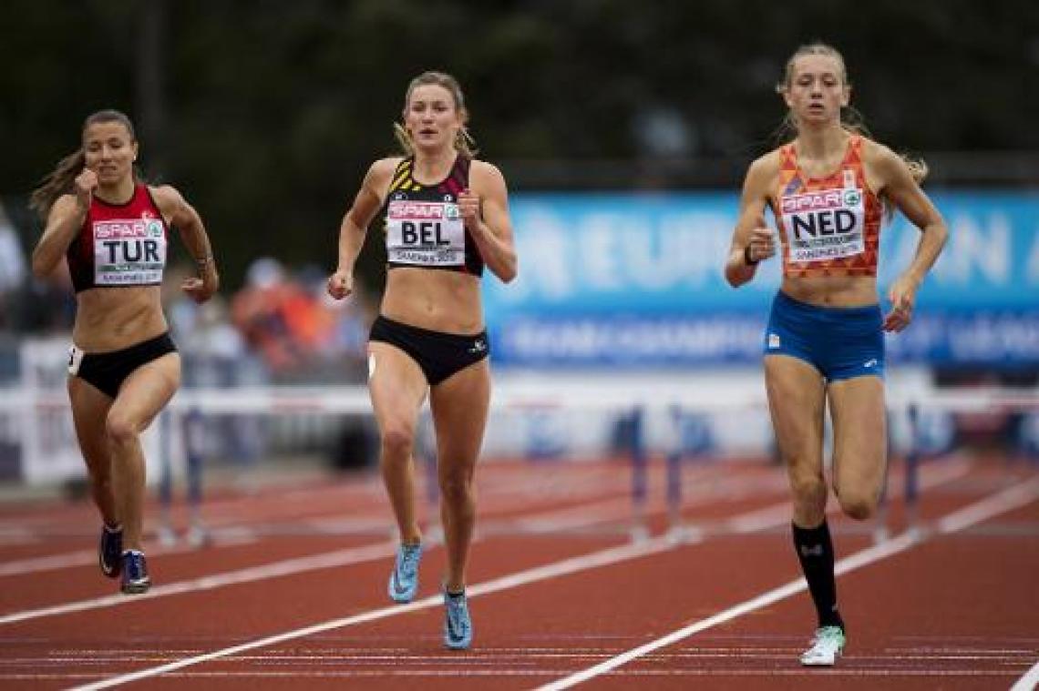 Paulien Couckuyt en Dylan Owusu beiden derde op 400 meter horden