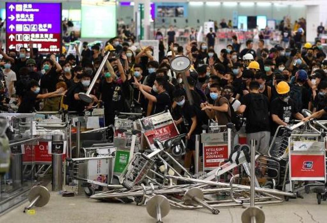 Rust weergekeerd op luchthaven van Hongkong