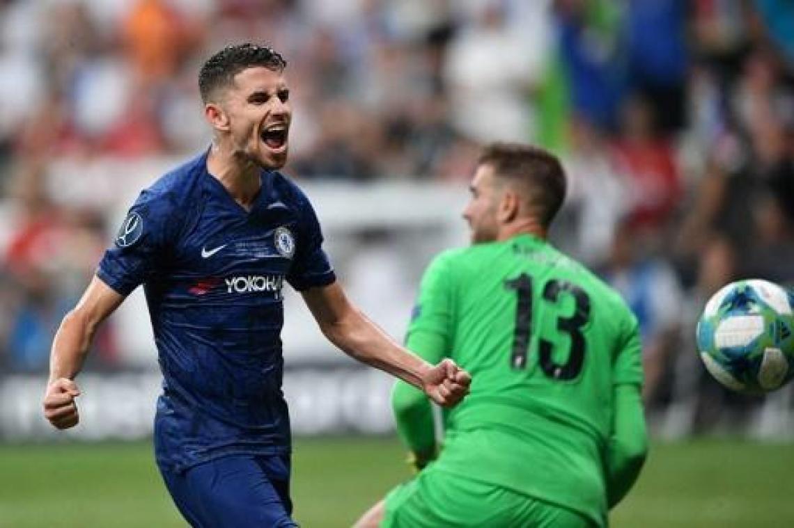 Tweede doelman Adrian komt niet ongeschonden uit winst in Europese Supercup