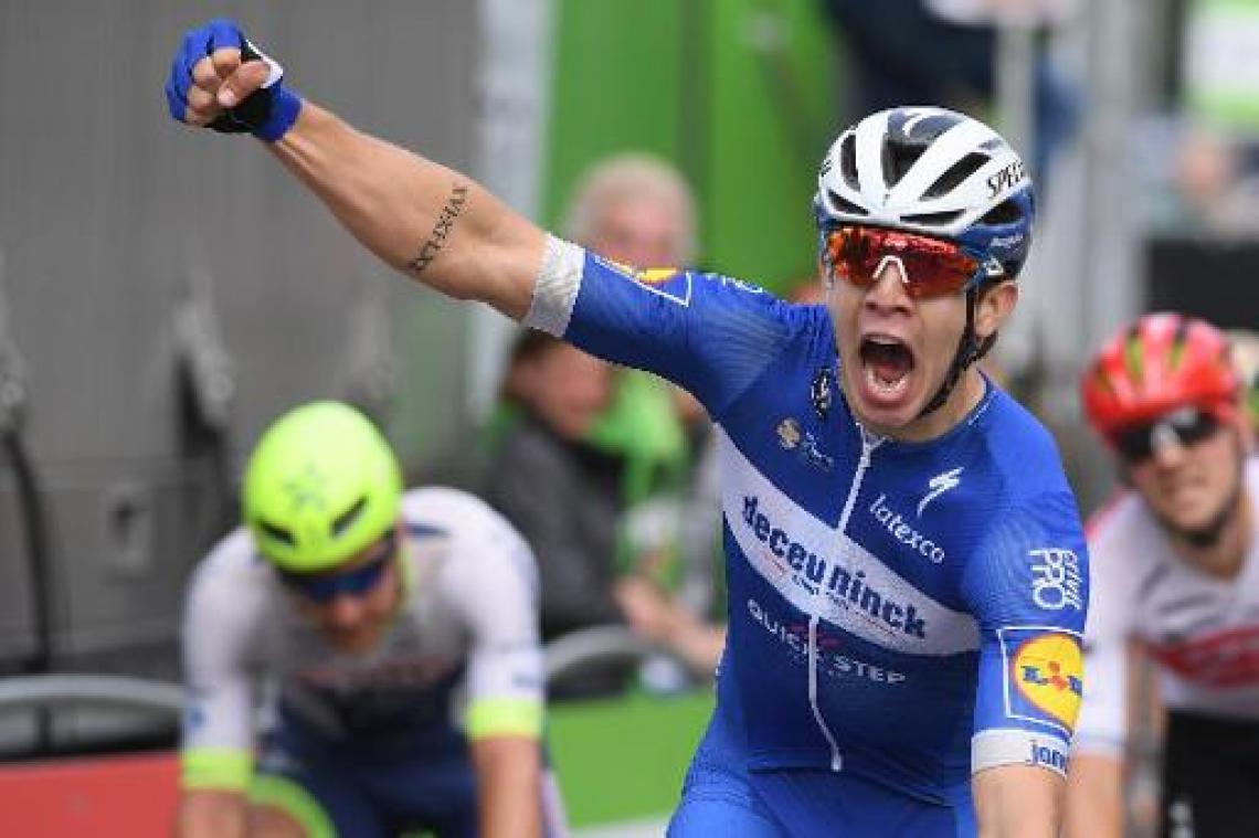 Alvaro Hodeg (Deceuninck-Quick.Step) sprint naar zege in vijfde etappe