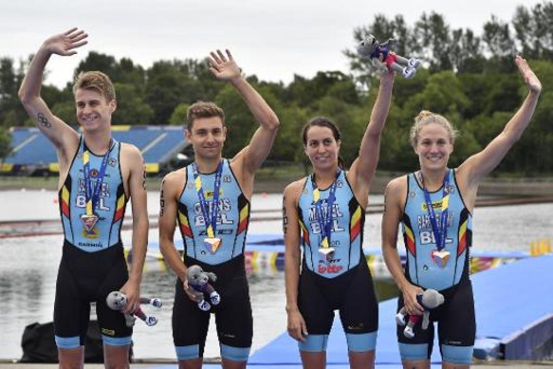 Olympisch testevent triatlon - Belgian Hammers worden zesde in mixed relay in Tokio