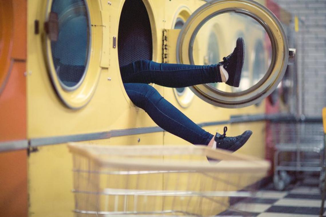 Brusselse brandweer bevrijdt meisje uit wasmachine met dit simpele hulpmiddel