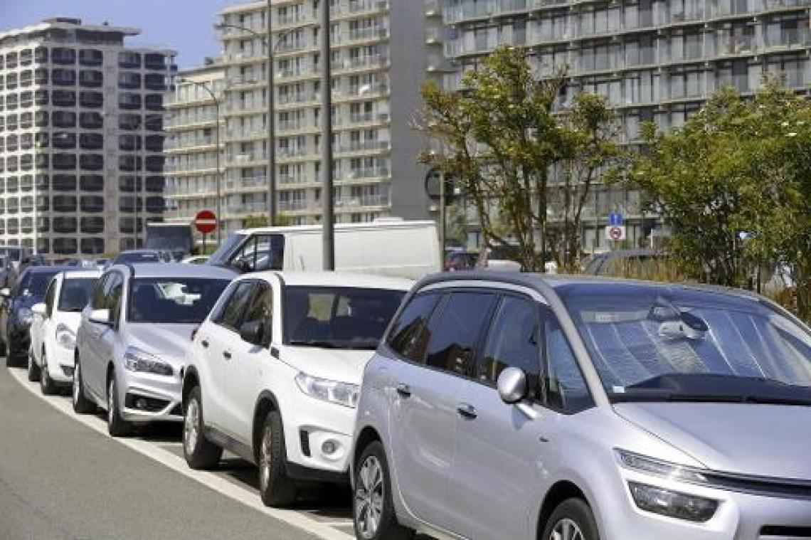 Kustgemeenten drijven gemiddelde prijs van parkeerplaatsen in Vlaanderen omhoog