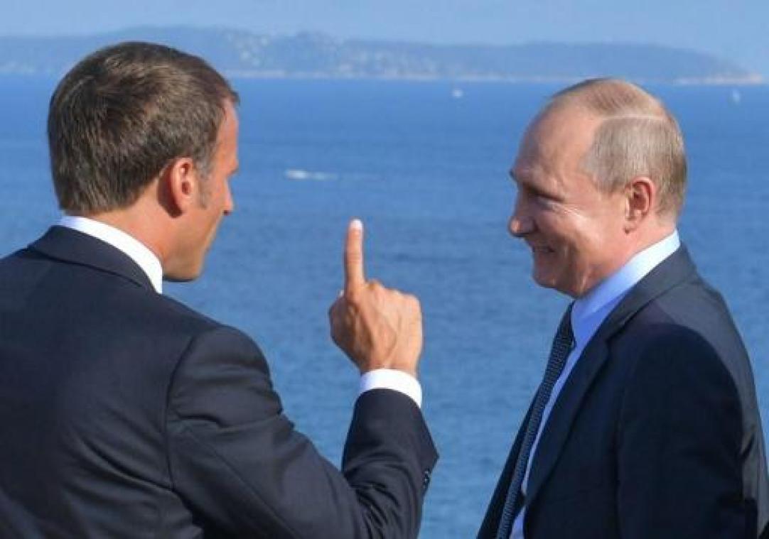 Kremlin verdraait woorden Macron over protesten gele hesjes in Frankrijk