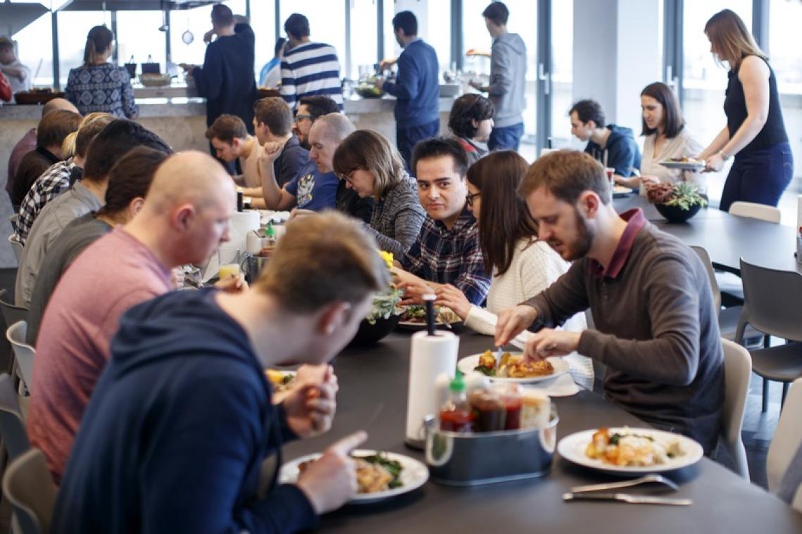 Belgen nemen kortste middagpauze van alle Europeanen