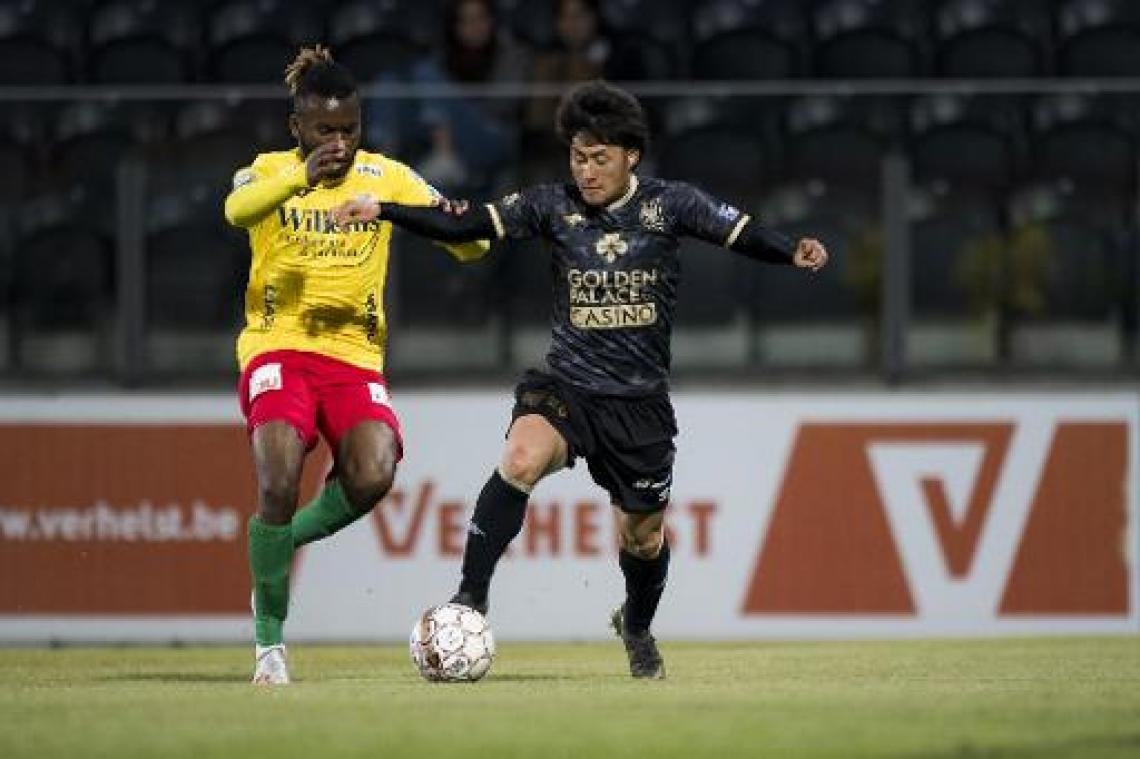 Aristote Nkaka verlaat Almeria voor Santander