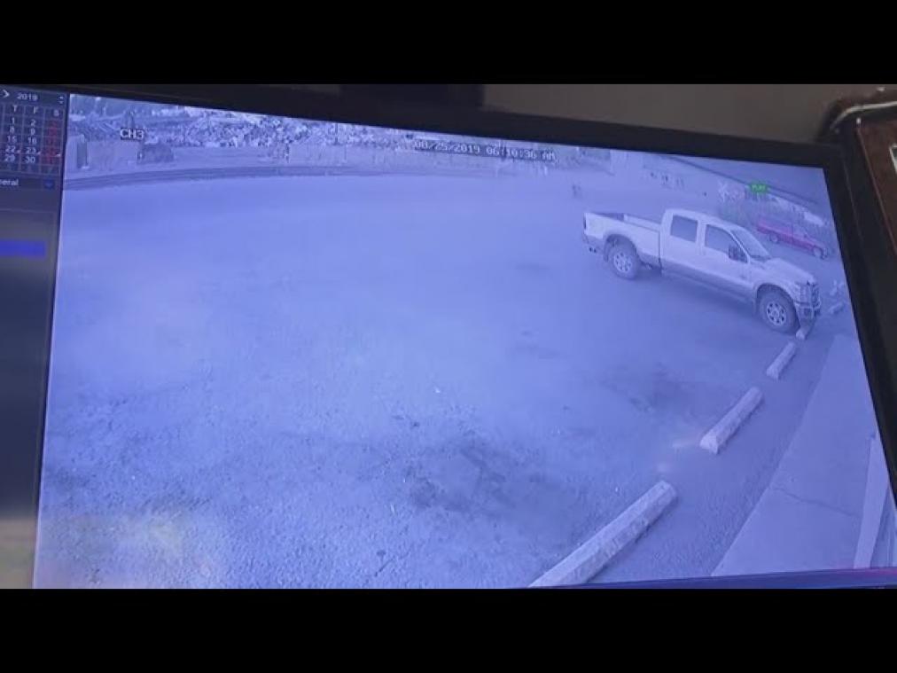 VIDEO. Instant karma: auto gestolen terwijl eigenaar inbraak pleegt