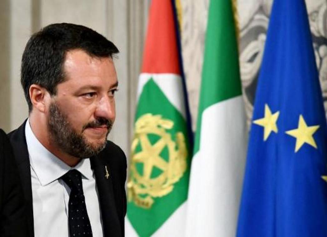 Italie ontzegt Duits reddingsschip met honderd migranten toegang tot haven
