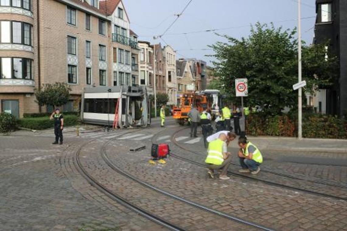 Slachtoffer even in levensgevaar na tramongeval in Deurne