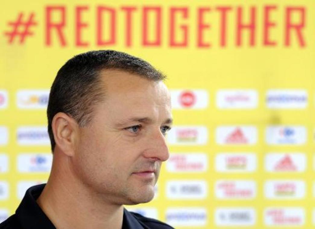 Bondscoach Red Flames wil lessen trekken uit oefeninterland tegen Engeland