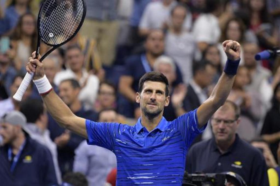 Titelhouder Djokovic stoot door op US Open ondanks pijnlijke schouder
