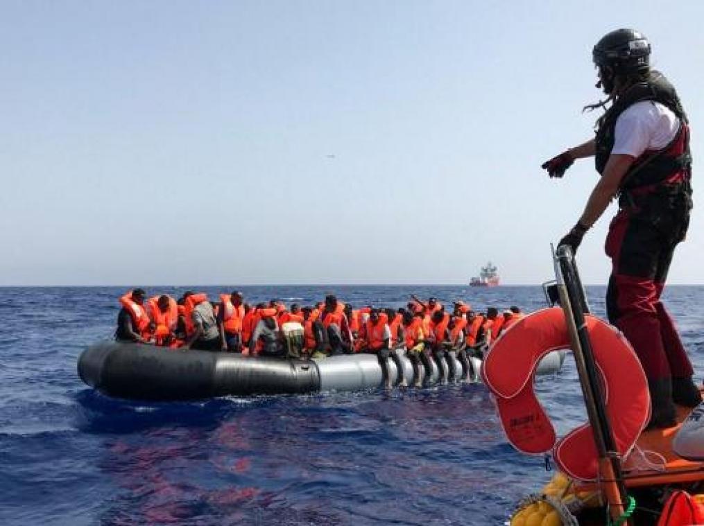 Asiel en migratie - Minstens 500 migranten aangekomen op Lesbos donderdag