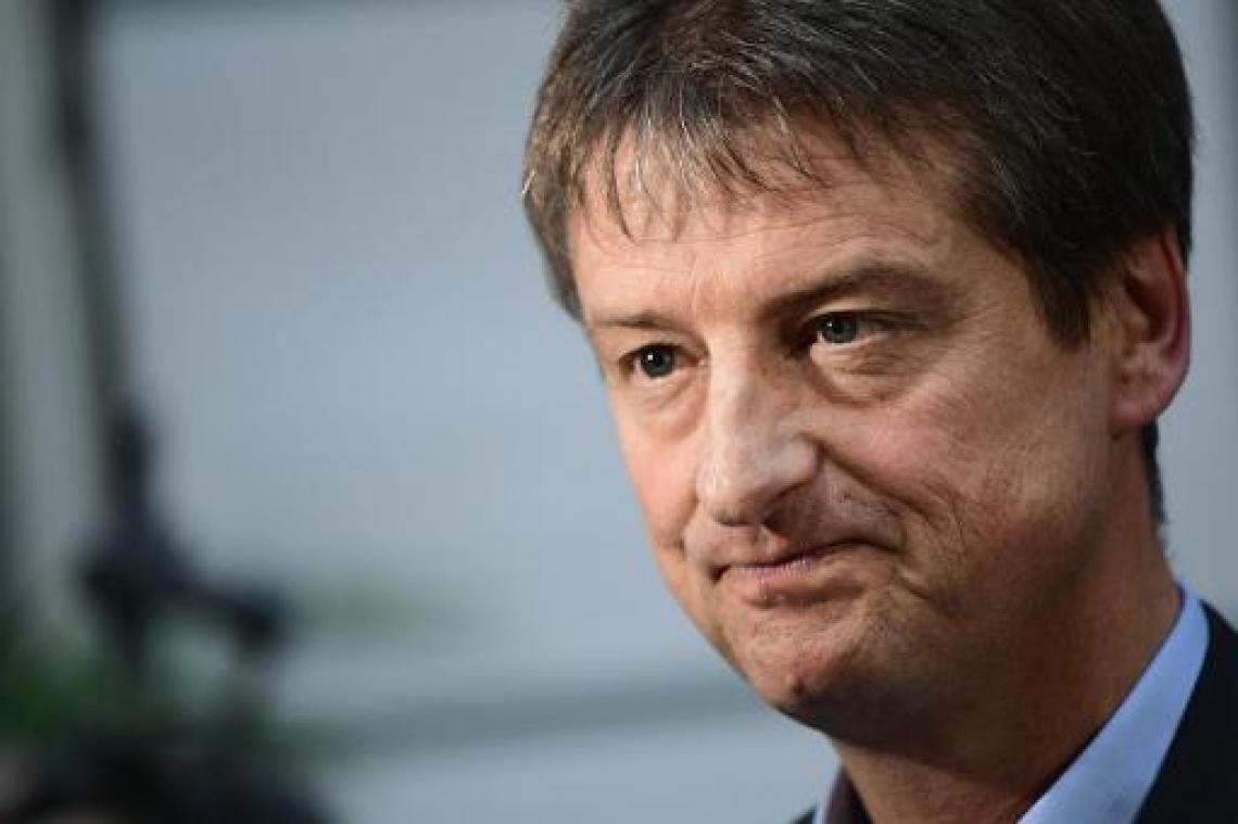 Olivier Chastel ontkent betrokkenheid bij procedures
