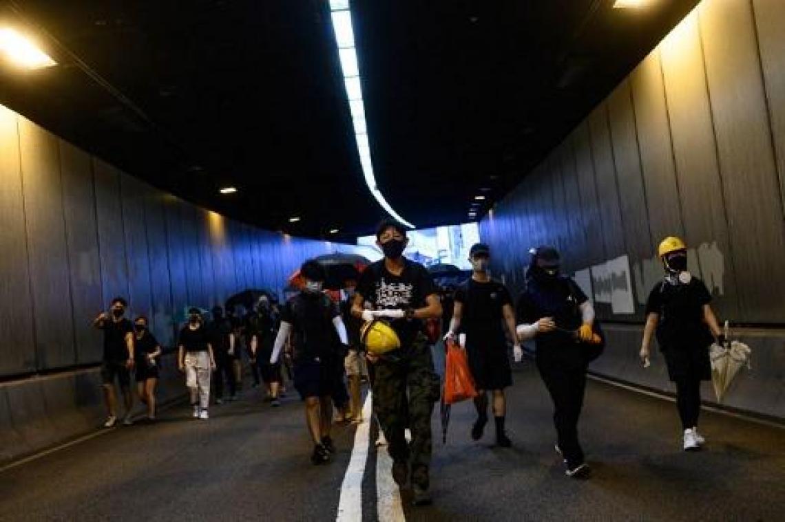 Opnieuw gewelddadige confrontaties tussen politie en betogers in Hongkong