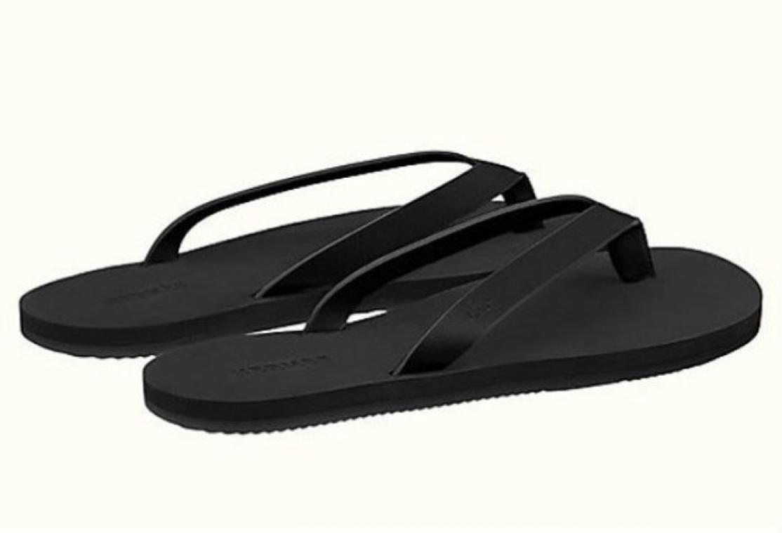 Deze flipflops van 360 euro zijn de grap van het internet