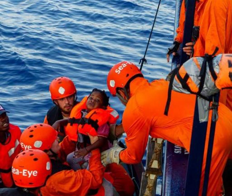 Reddingsschip Alan Kurdi nog steeds op zoek naar haven