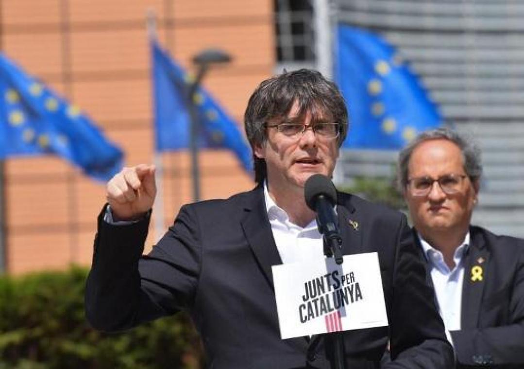 Speurtocht naar spionnen Puigdemont gaat verder