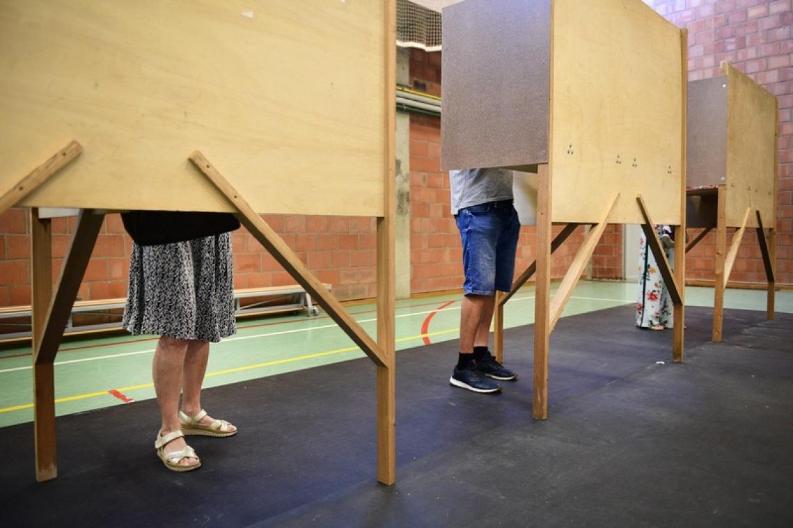 Wie minder empathisch is, denkt vaker rechts