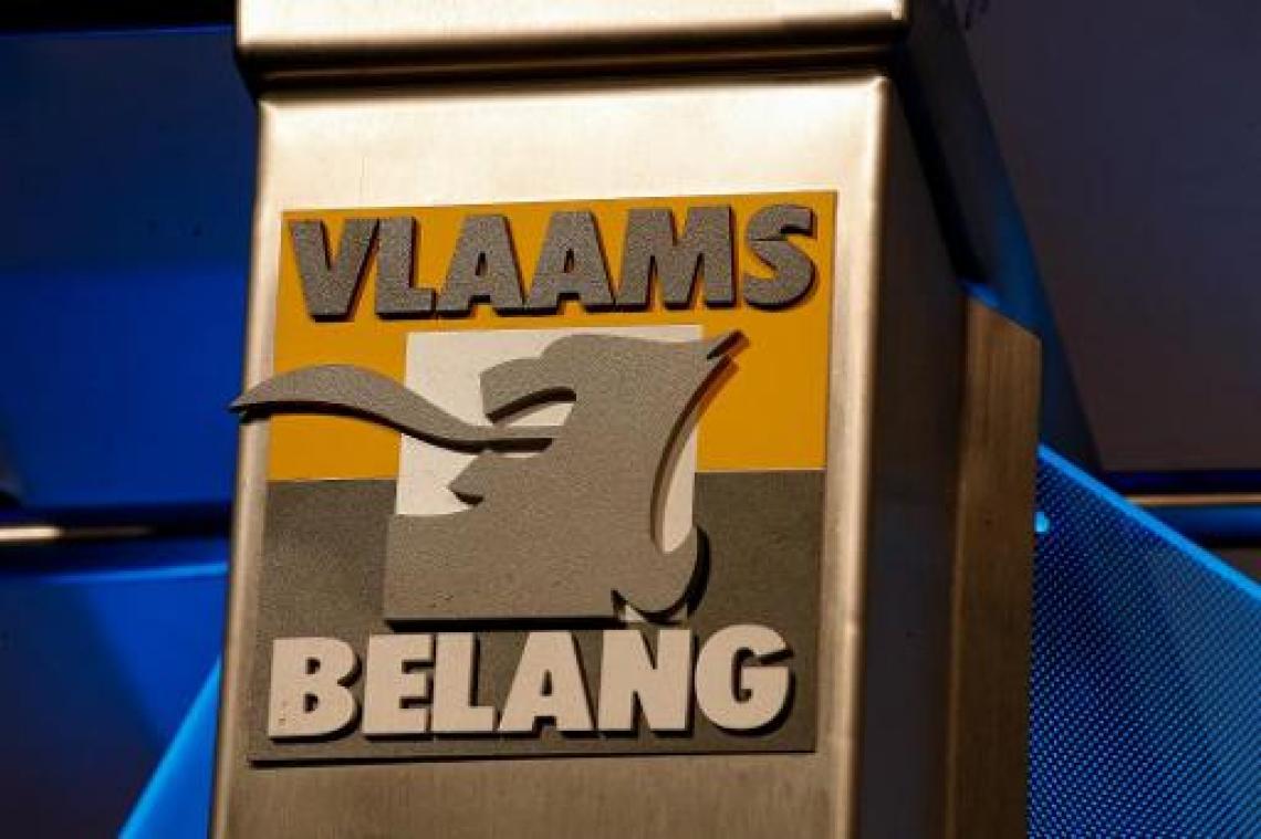 Vlaams Belang betoogt tegen heropening asielcentrum in Leopoldsburg