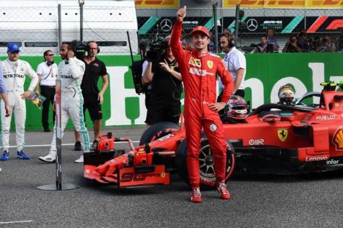 Charles Leclerc (Ferrari) verovert pole in Monza