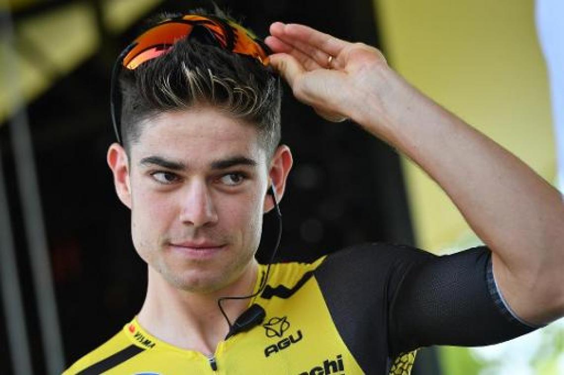 Wout van Aert zit weer op de fiets