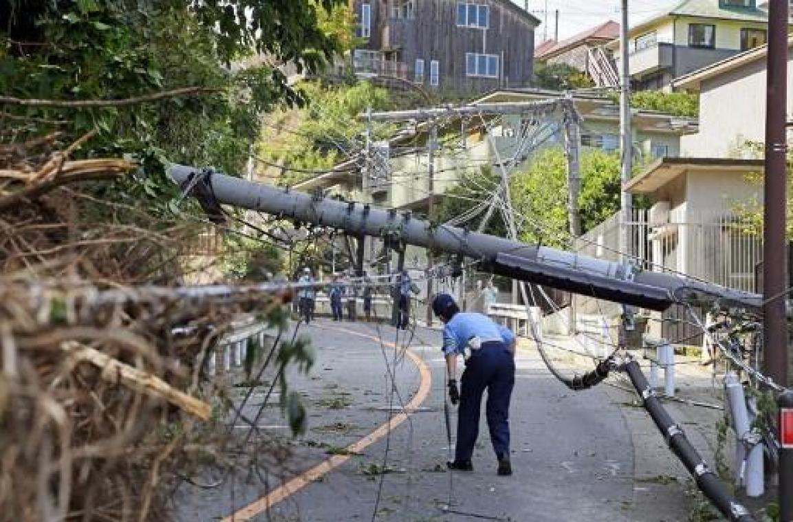 Nog altijd 430.0000 mensen zonder stroom in Japan door tyfoon Faxai
