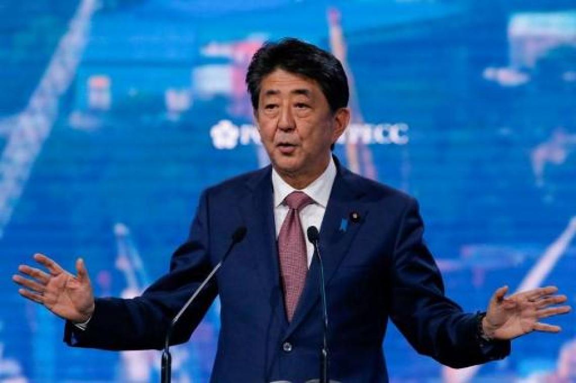 Japanse premier herschikt regering
