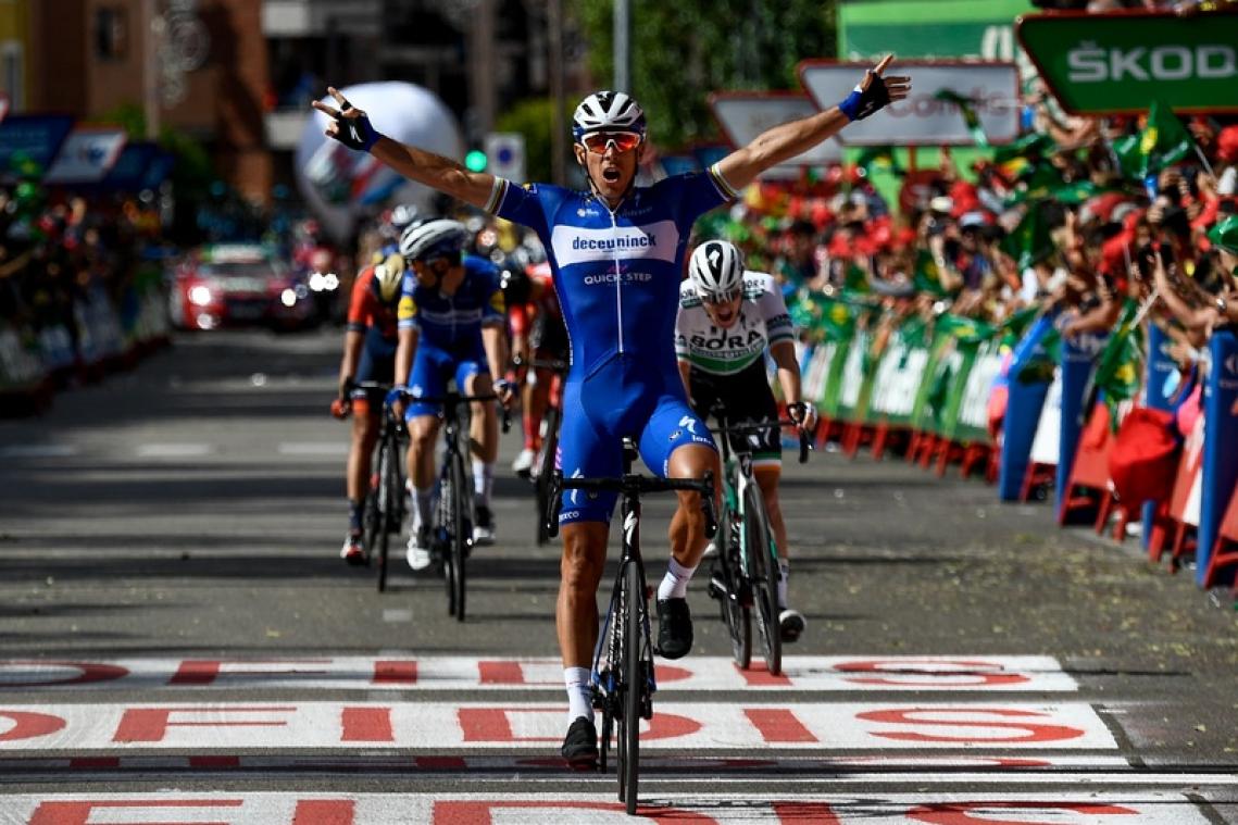 Philippe Gilbert pakt tweede zege in de Vuelta na ongezien hectische etappe