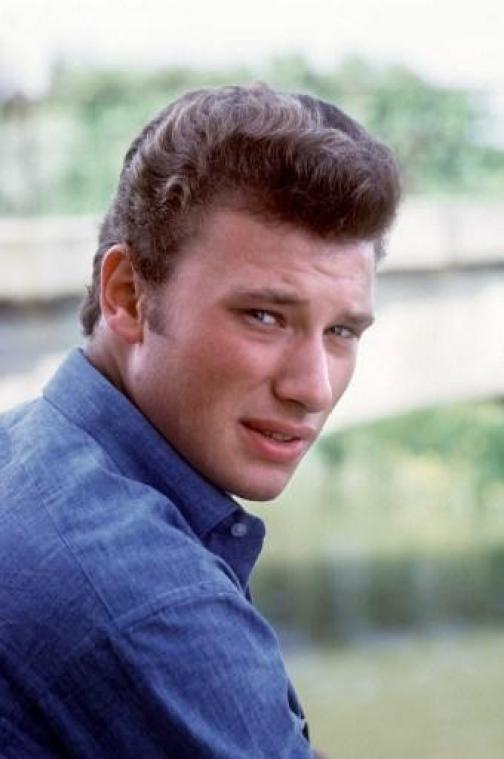 Universal kondigt album met herwerkte Johnny Hallyday hits aan