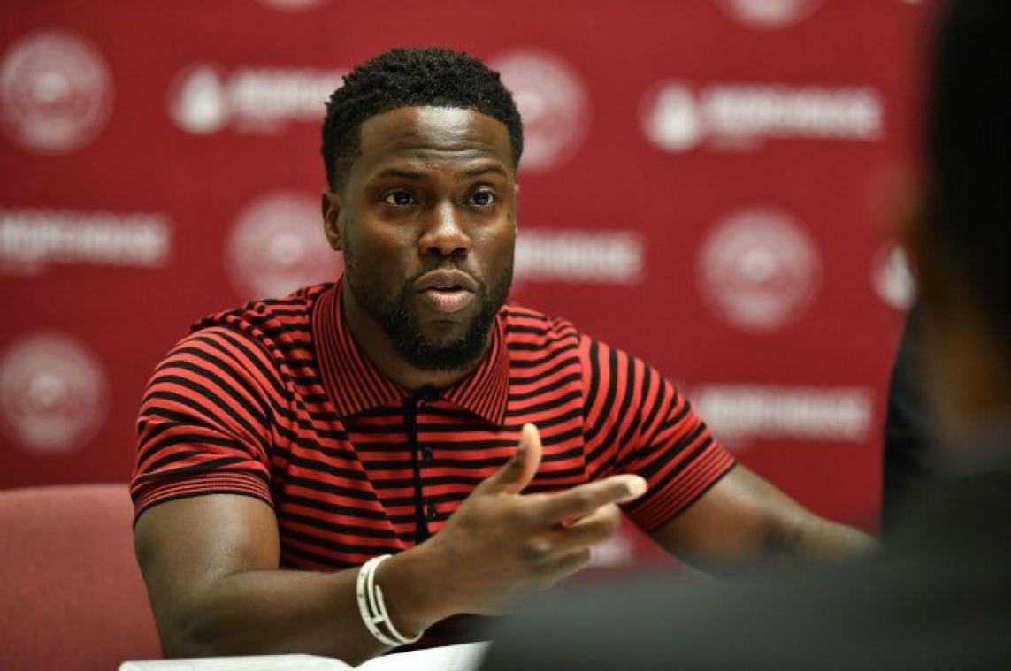 Kevin Hart ontslagen uit ziekenhuis, maar staat voor zware revalidatie