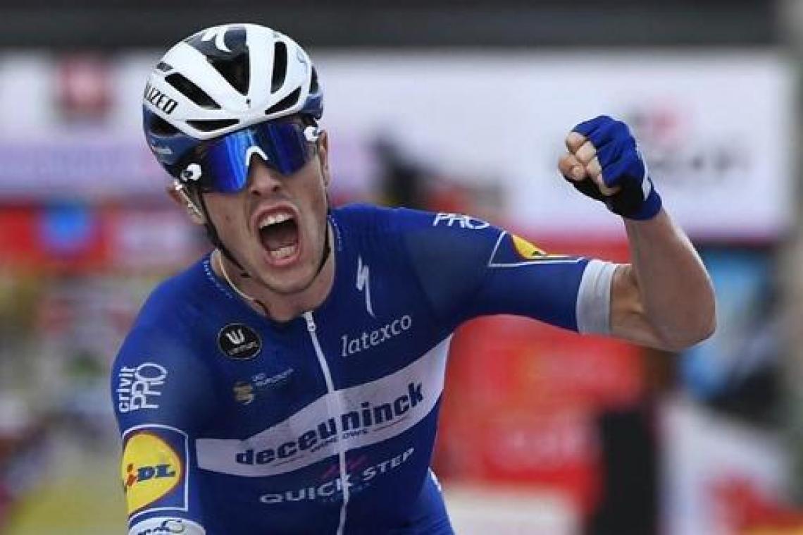 Rémi Cavagna wint bewogen Vuelta-etappe